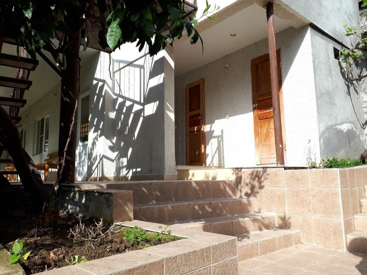 Inzhir Guest House New Athos Luaran gambar